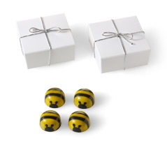 Bee Favor with Silver Cord 4pc 
